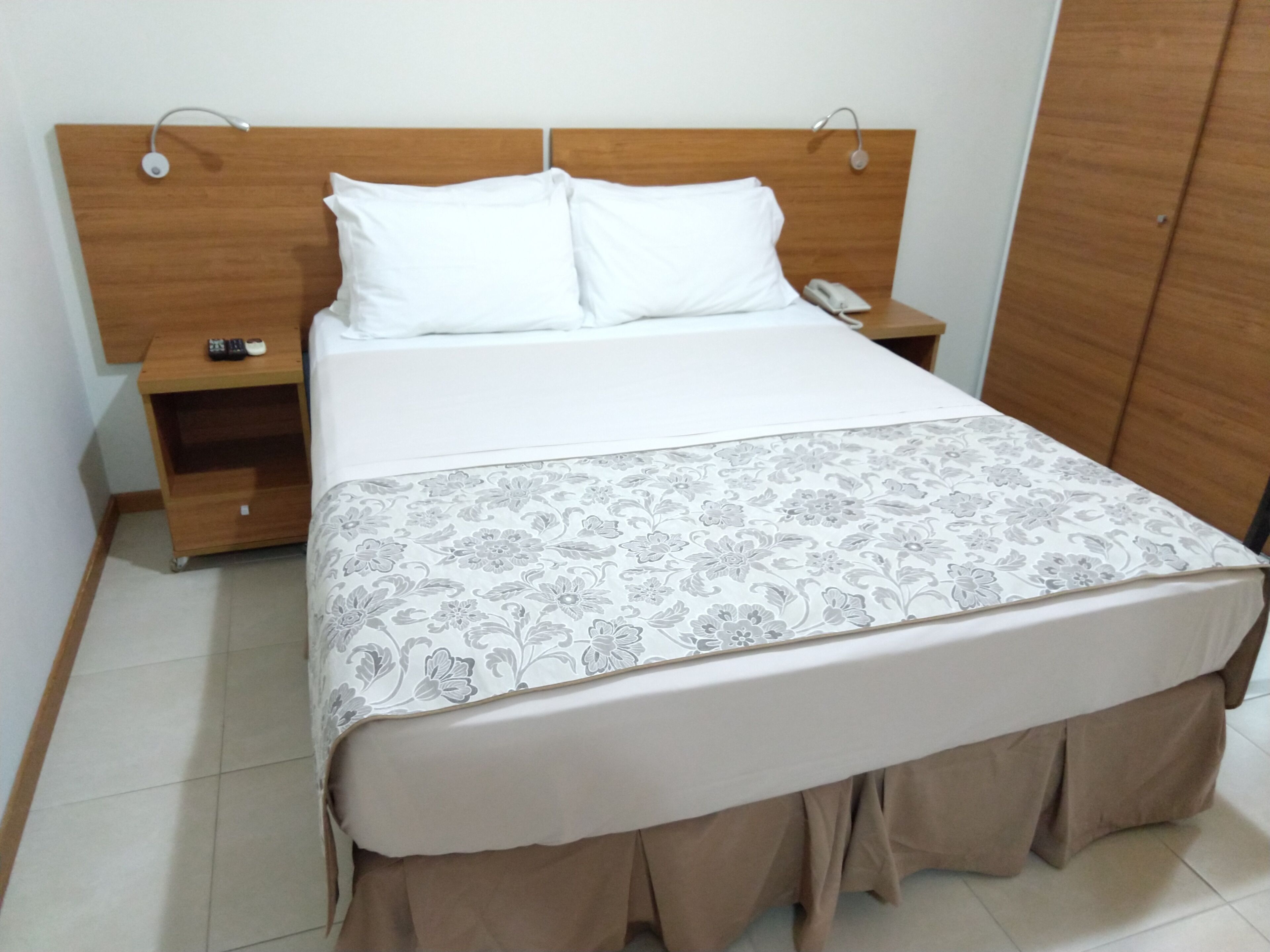 superior double room | 1 bedroom, minibar, in-room safe, laptop workspace
