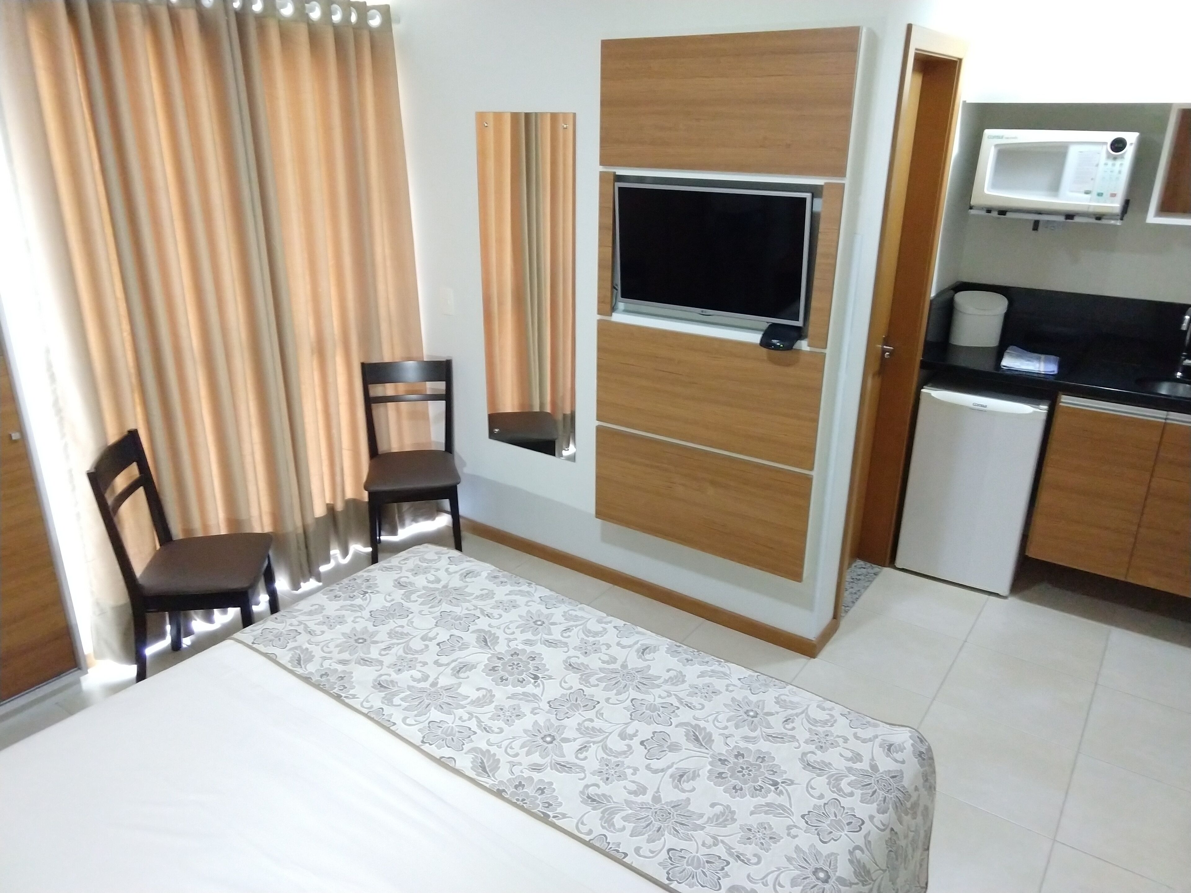 superior double room | 1 bedroom, minibar, in-room safe, laptop workspace