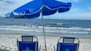Una playa cerca