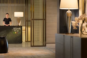 Salle de soins pour les couples, sauna, soins du corps, hydrothérapie