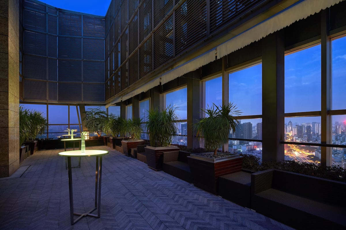 breakfast, lunch, dinner served; fusion cuisine, garden views