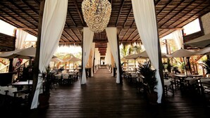 Interior entrance - Hotel Rustica Vichayito (Los Organos)