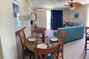 In-room dining - Sea Palace (Philipsburg)