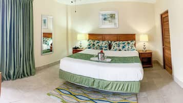 Condo | In-room safe, iron/ironing board, free WiFi, bed sheets