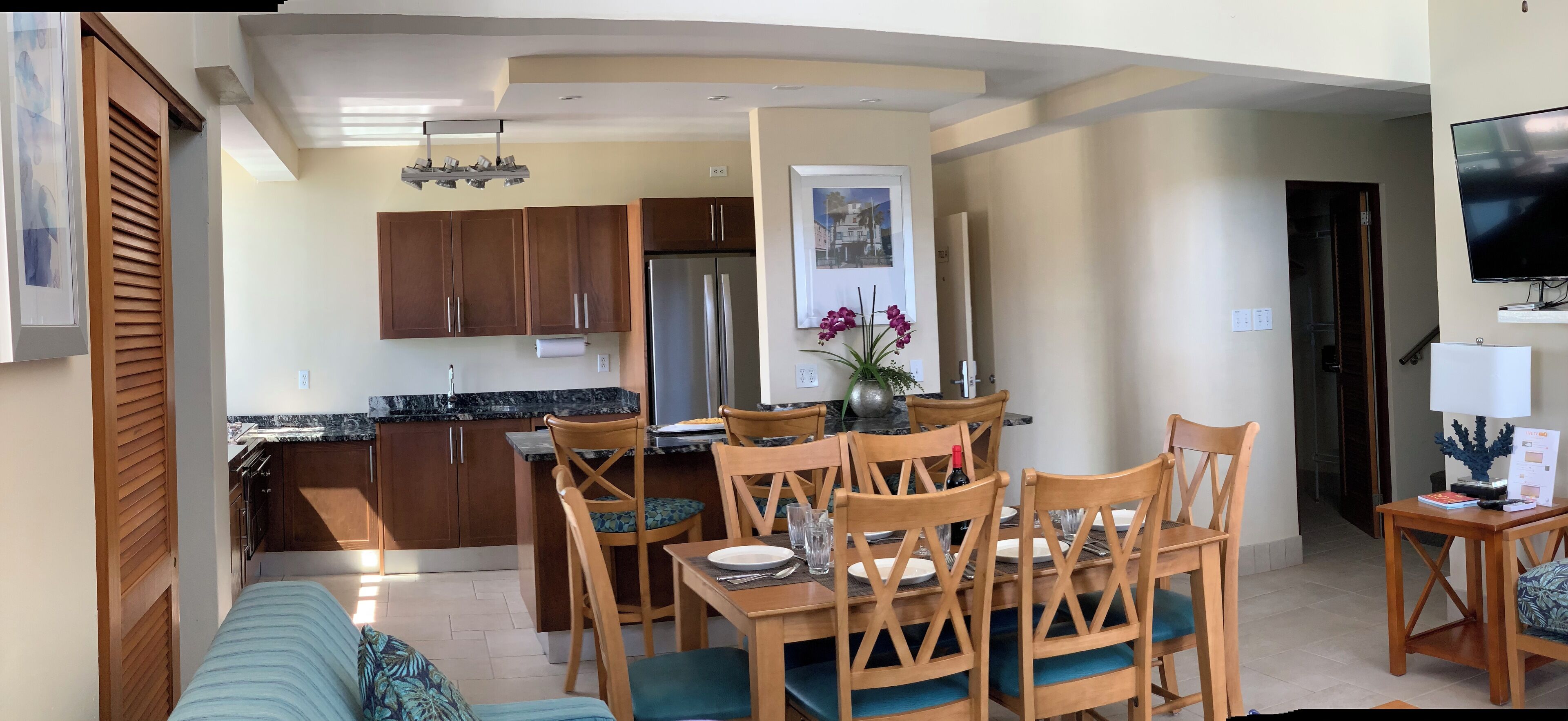 Condo | In-room dining