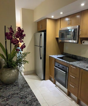 Condo | Private kitchen