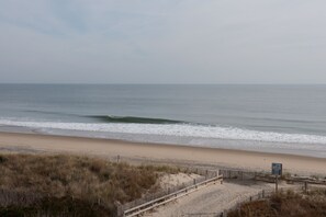 Balcony view - Saint Tropez (Ocean City)