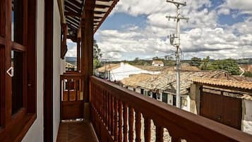 Premium bedding, soundproofing, free WiFi