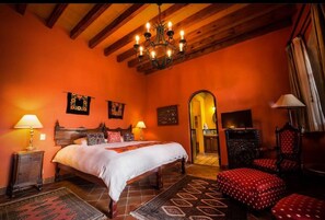 Deluxe Suite, 1 King Bed | In-room safe, individually decorated, individually furnished, desk - Casa Don Pascual Hotel Boutique Sweet Home (San Miguel de Allende)
