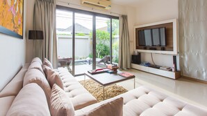1 Bedroom Private Pool Villa | Wohnzimmer