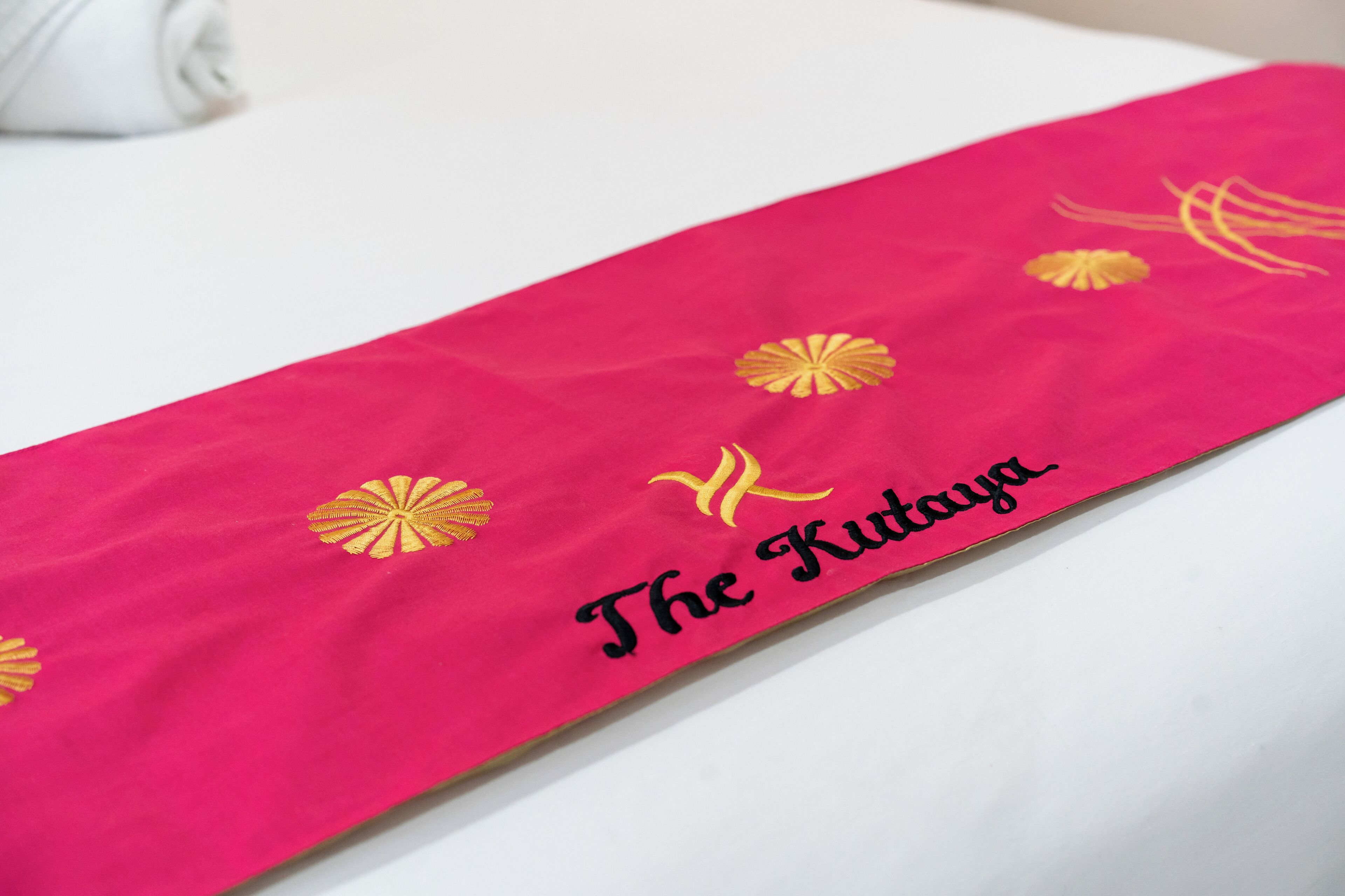 superior room | in-room safe, desk, free wifi, bed sheets