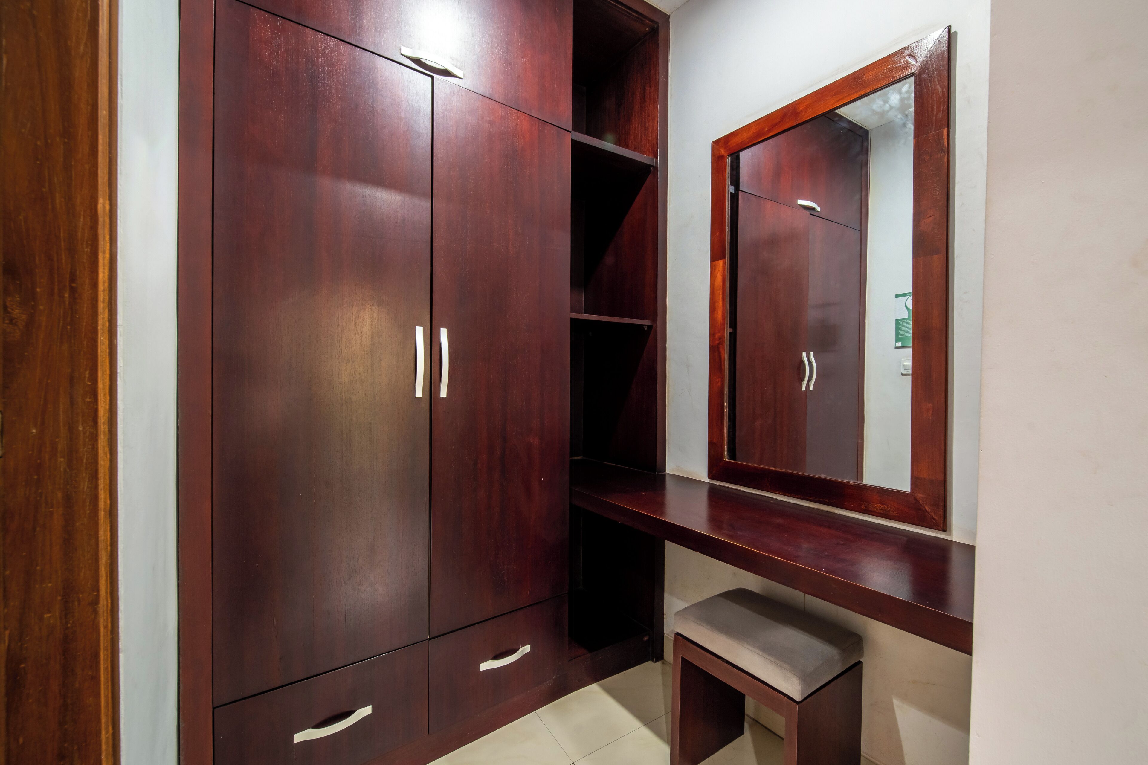 superior room | in-room safe, desk, free wifi, bed sheets