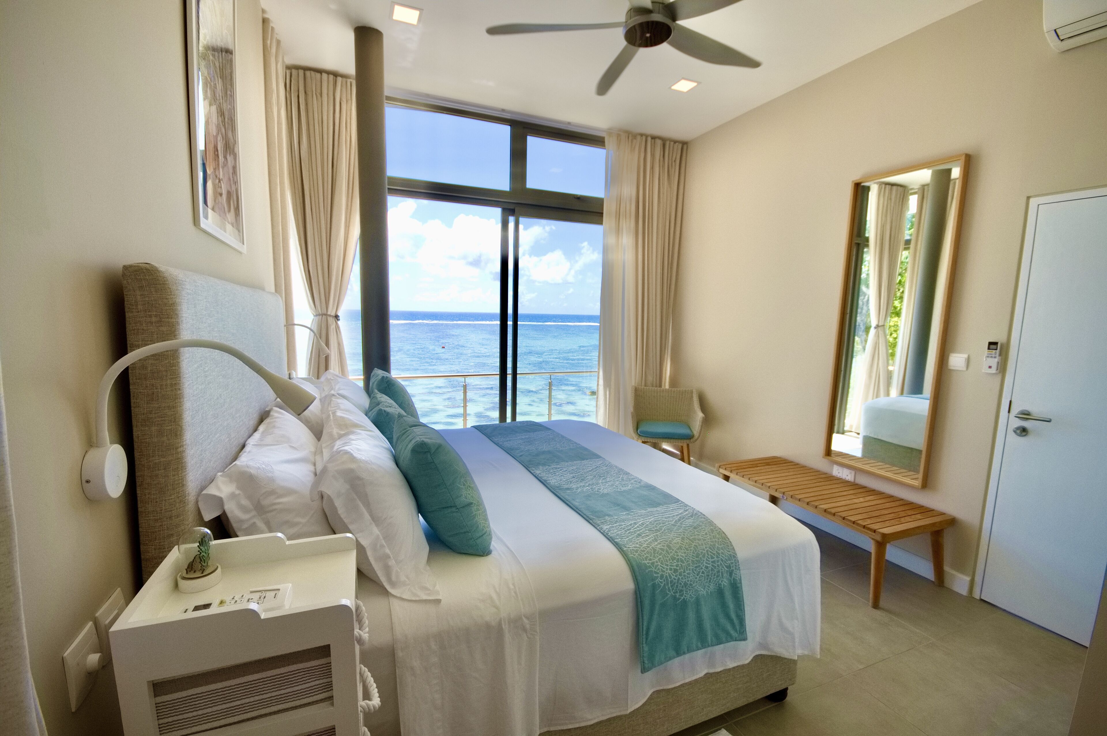 Panoramic Penthouse | Egyptian cotton sheets, premium bedding, memory foam beds, in-room safe