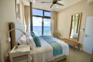 Panoramic Penthouse | Egyptian cotton sheets, premium bedding, memory foam beds, in-room safe