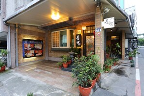 Exterior - Mozhu B&B (Hualien City)