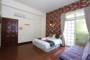 Double Room | Individually furnished, free WiFi, bed sheets - Mozhu B&B (Hualien City)