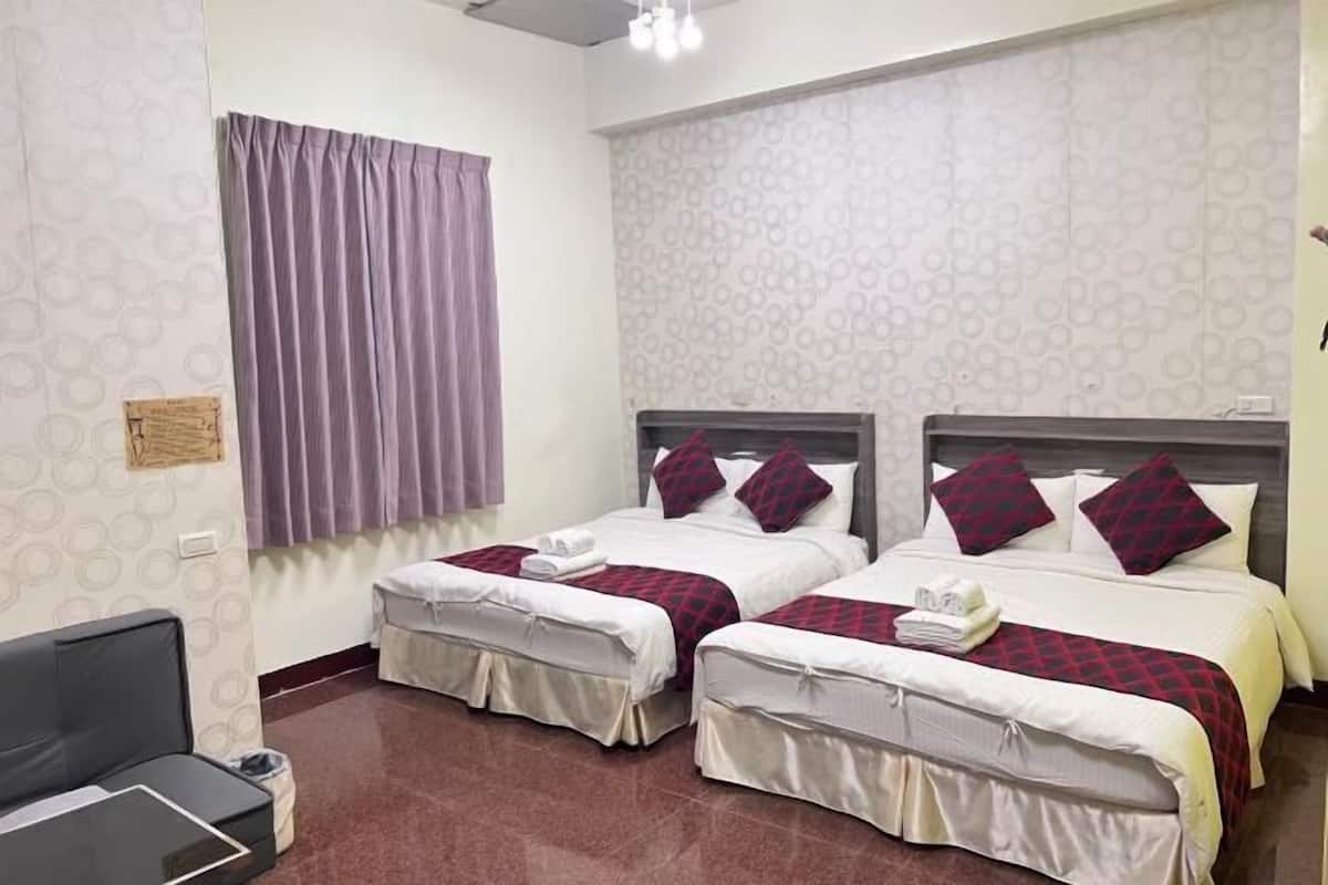 Individually furnished, free WiFi, bed sheets