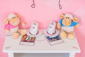 Double Room (201) | Desk, blackout drapes, soundproofing, rollaway beds