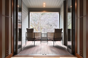 KEYAKI, Japanese Deluxe Room with Open-air bath, River View | Down comforters, in-room safe, free WiFi, bed sheets