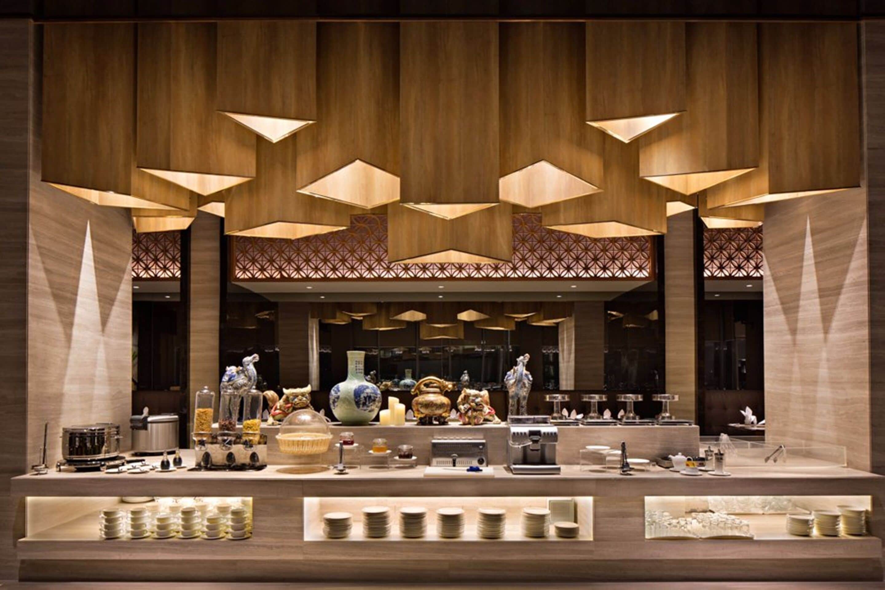 每日供应自助式早餐（每人 IDR 133000）