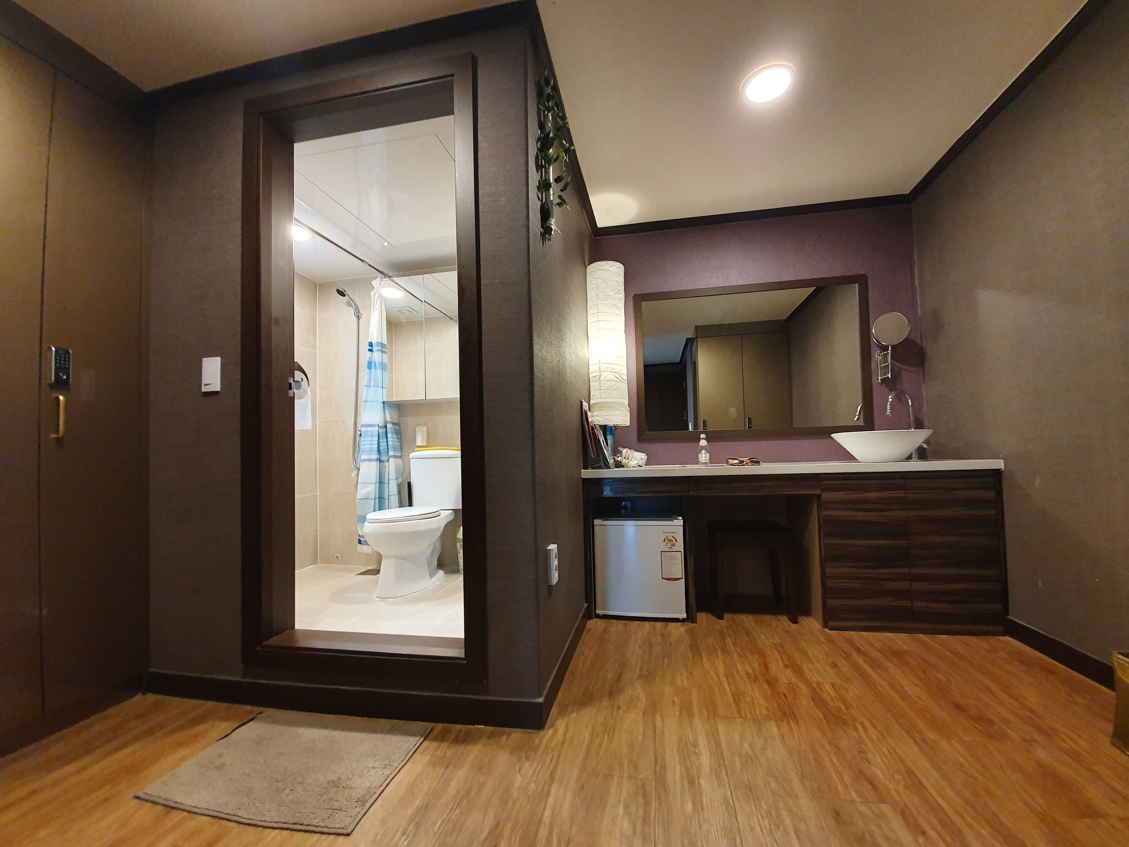 基础宿舍, 女士专用房 (Main/annex random assignment) | 浴室 | 淋浴设施、免费洗浴用品、吹风机、拖鞋