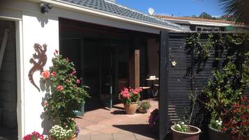 Studio, 1 Queen Bed | Terrace/patio