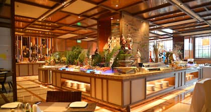 Sanding New Century Grand Hotel Yiwu