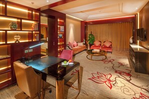 Premium bedding, minibar, in-room safe, desk - Sanding New Century Grand Hotel Yiwu (Jinhua)