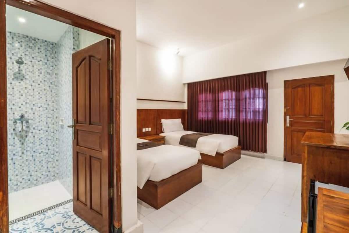1 bedroom, minibar, desk, free WiFi
