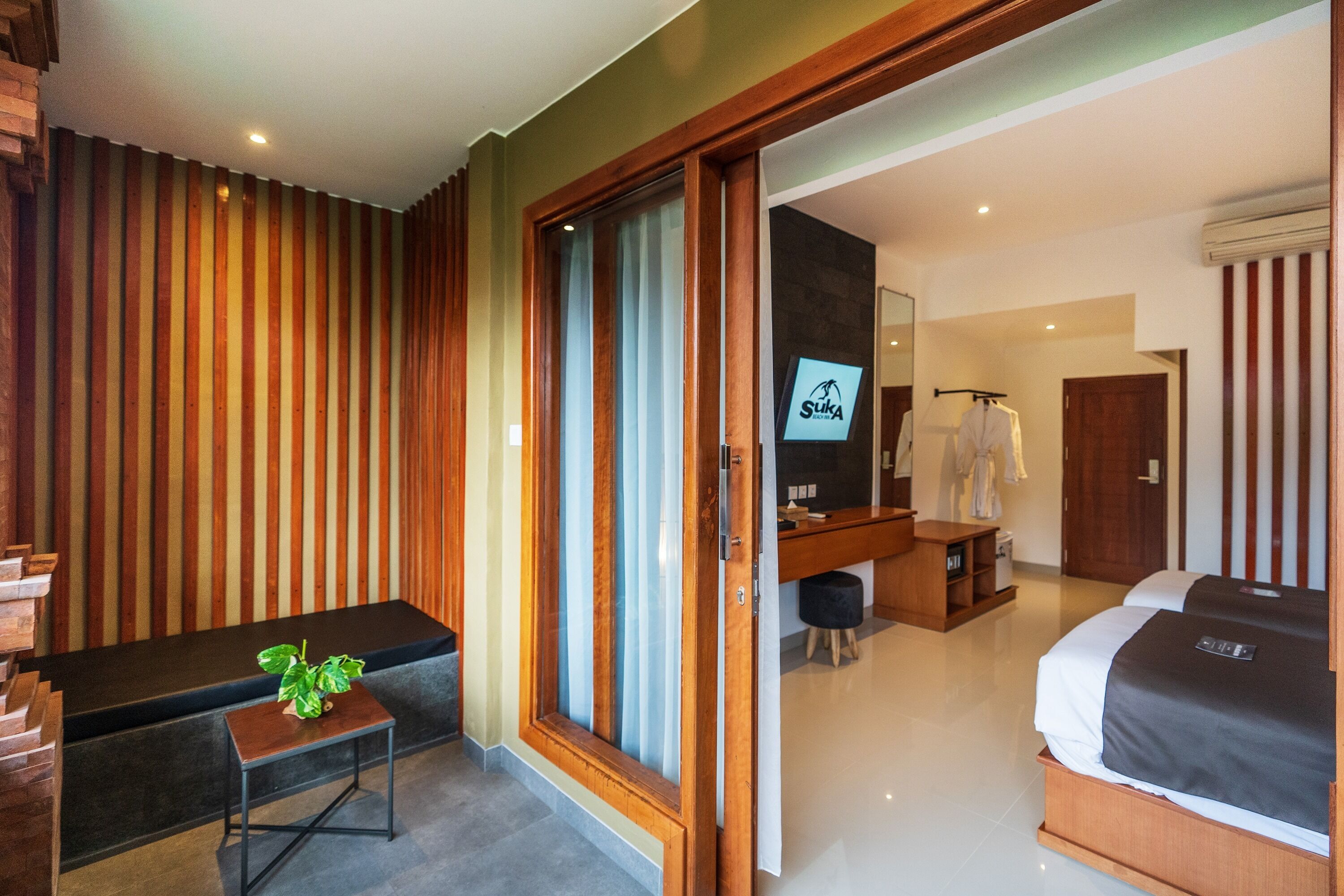 Foto - Suka Beach Inn