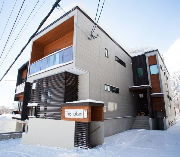 숙박 시설 정면