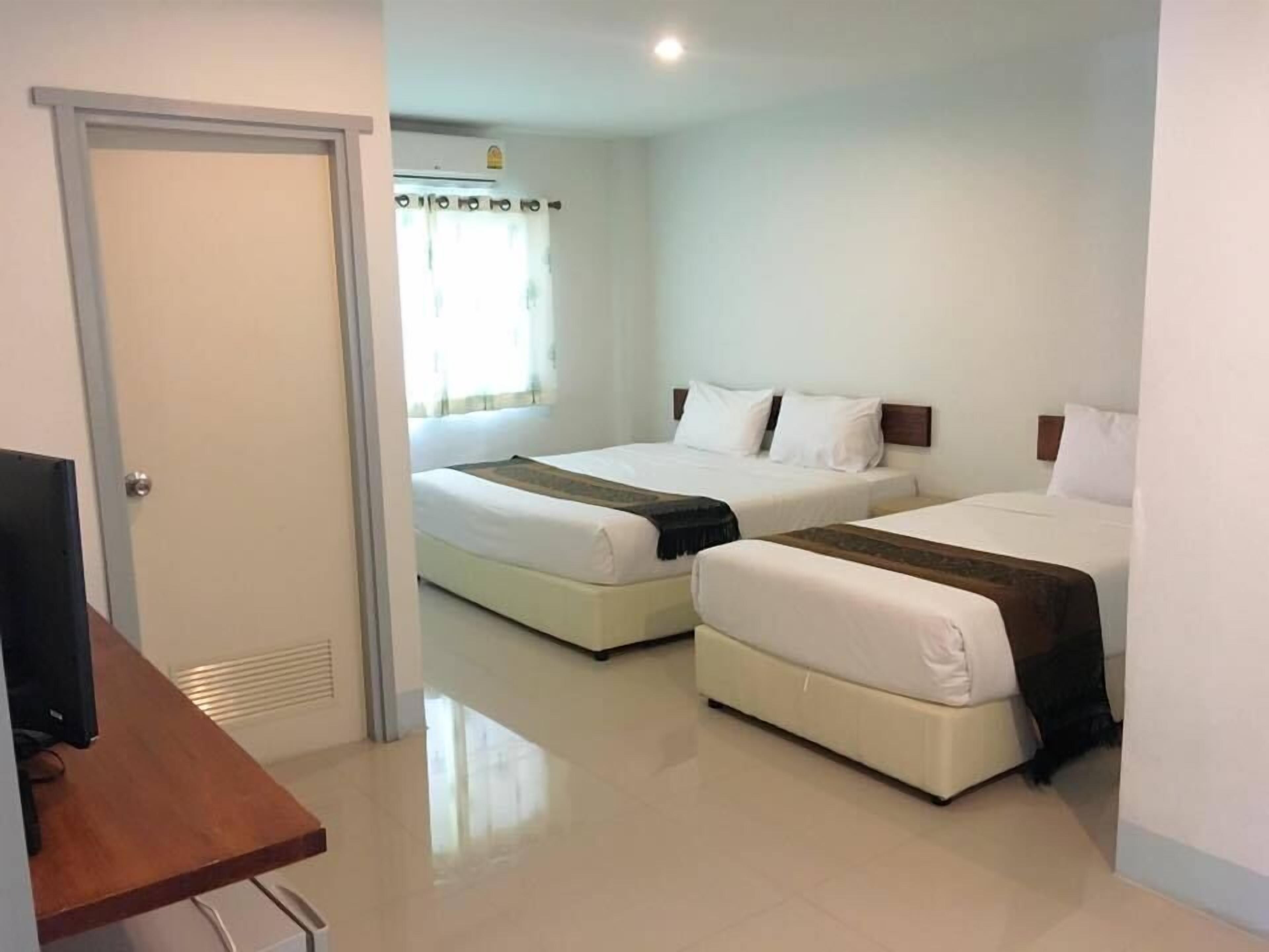 standard triple room | rollaway beds, free wifi