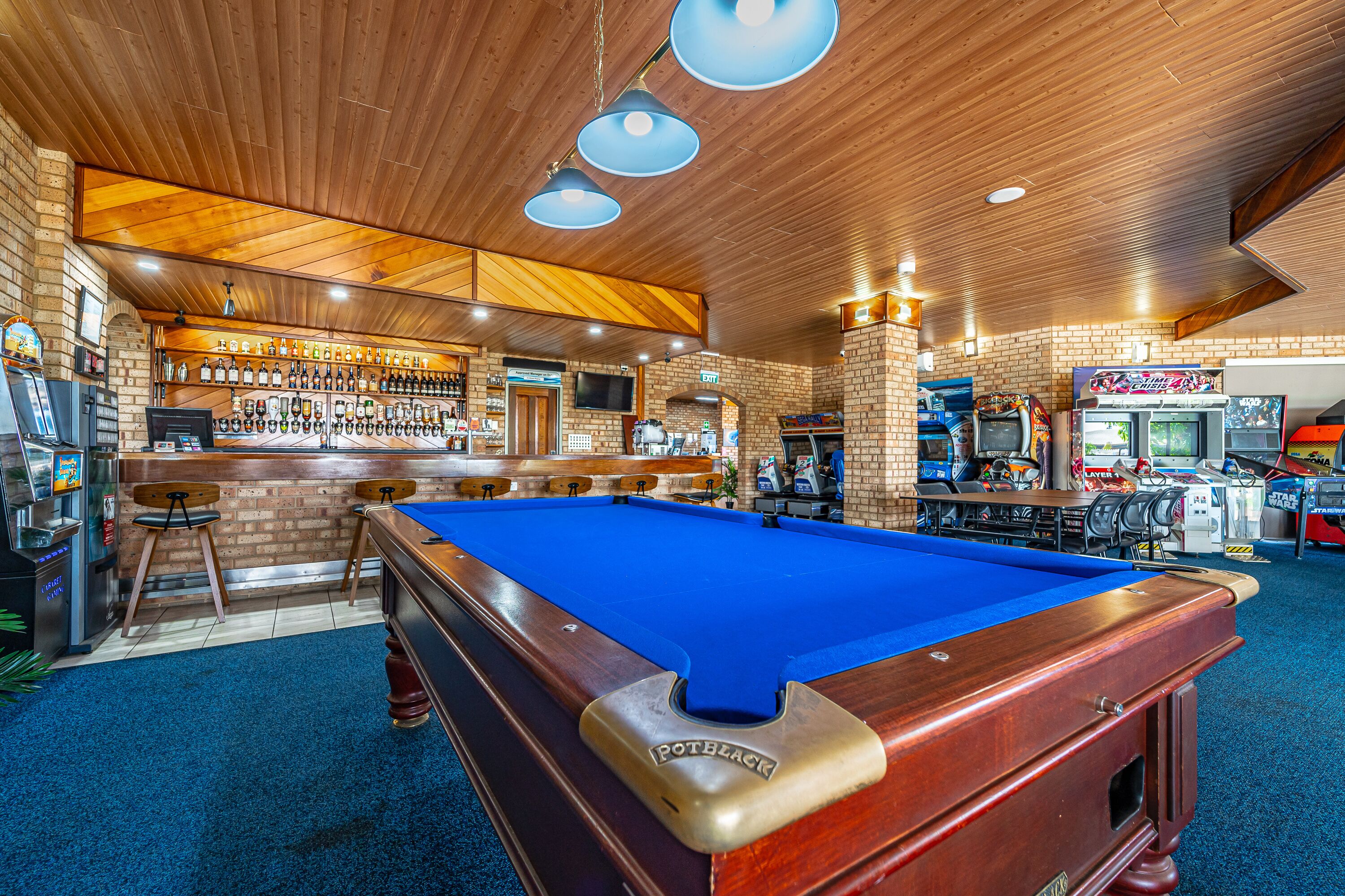 Bar (en la propiedad)