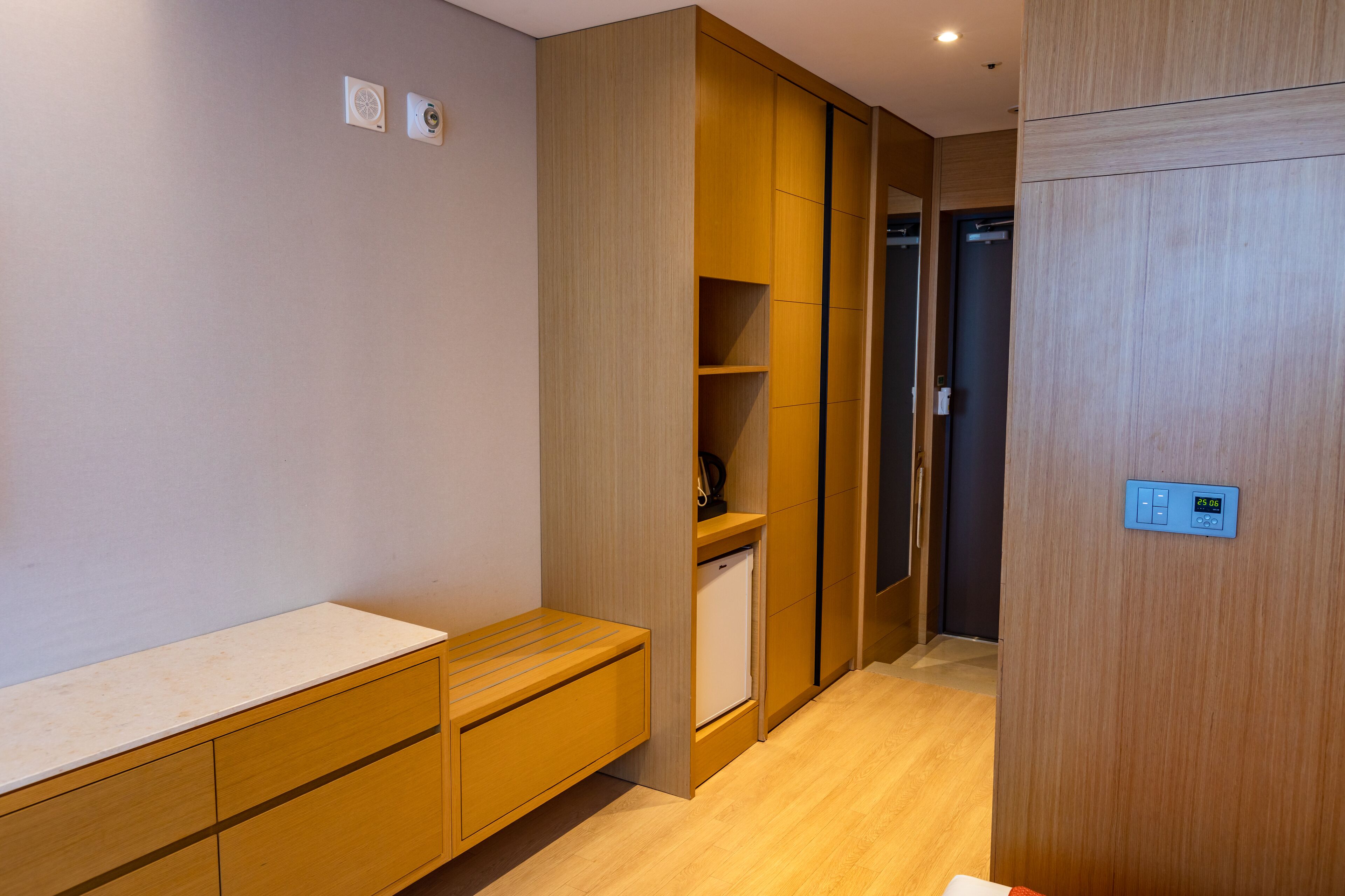 deluxe family double room, ocean view | 1 bedroom, premium bedding, desk, blackout curtains