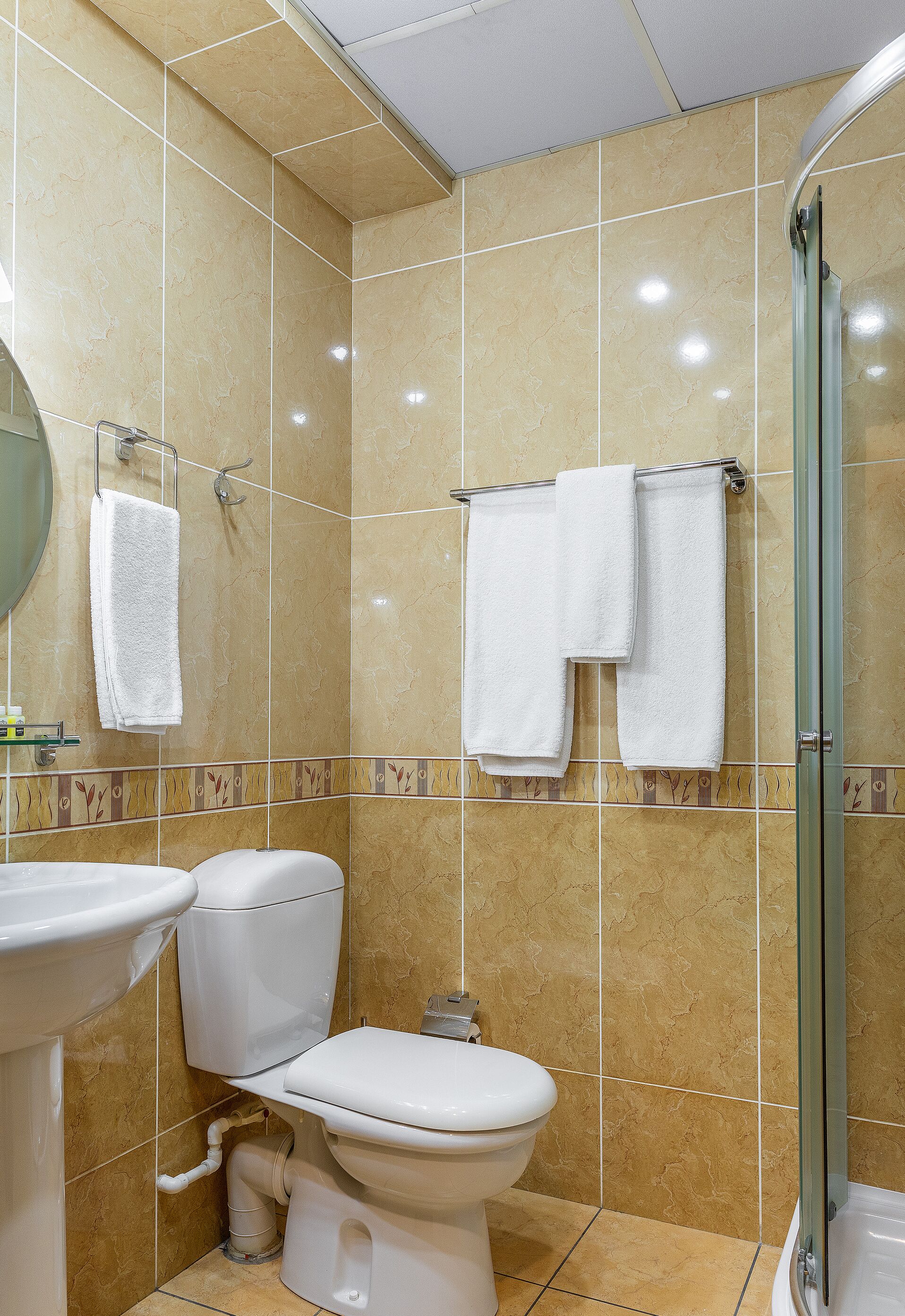 shower, free toiletries, hair dryer, bathrobes