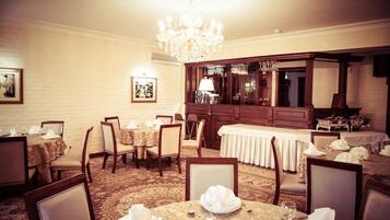 Desayuno buffet incluido todos los días