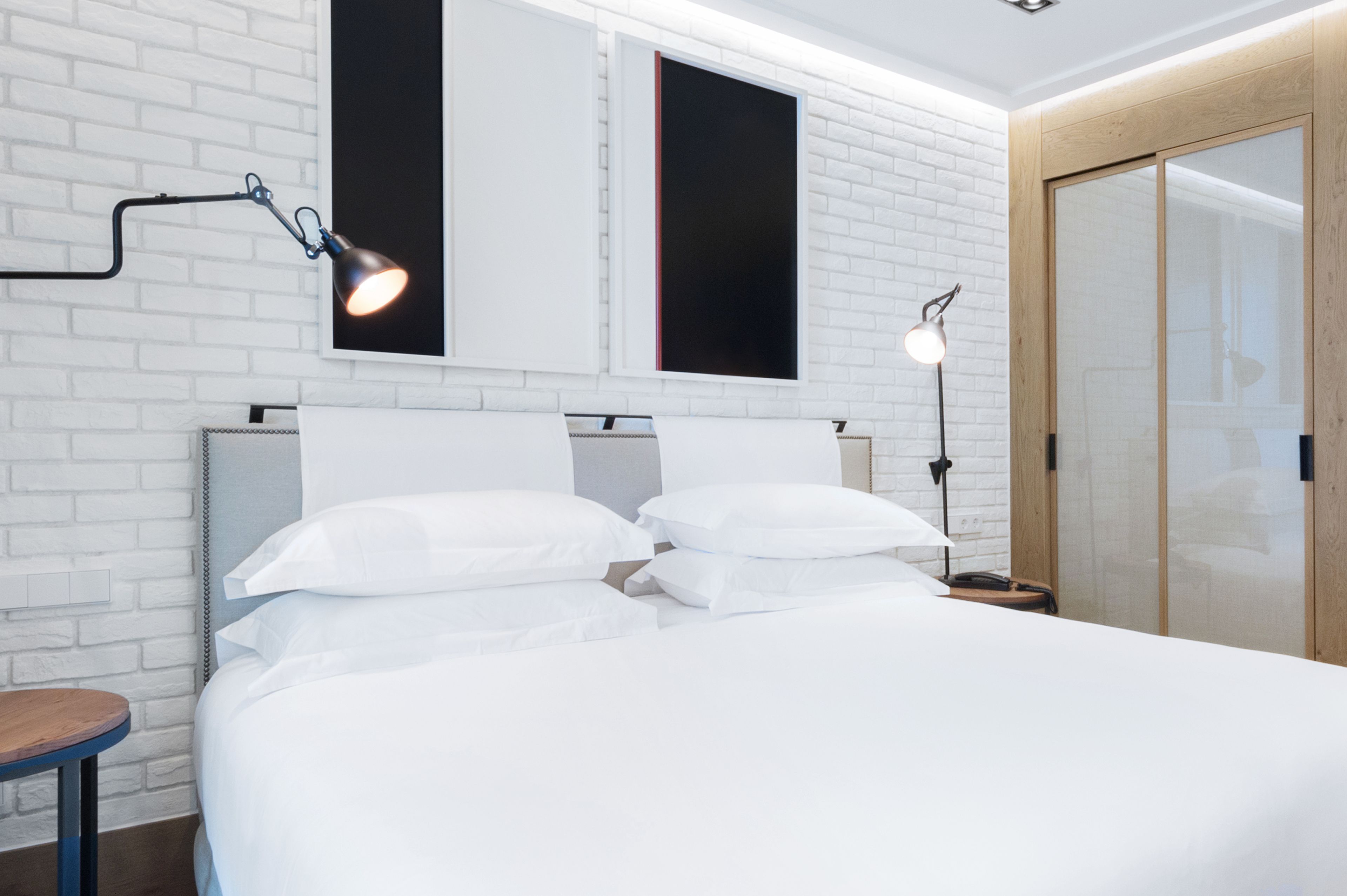 superior room | minibar, in-room safe, desk, blackout curtains