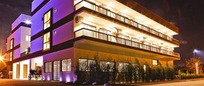 Front of property - evening/night - Fayton Hotel (Akhisar)