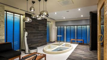 Shower, free toiletries, hair dryer, bathrobes
