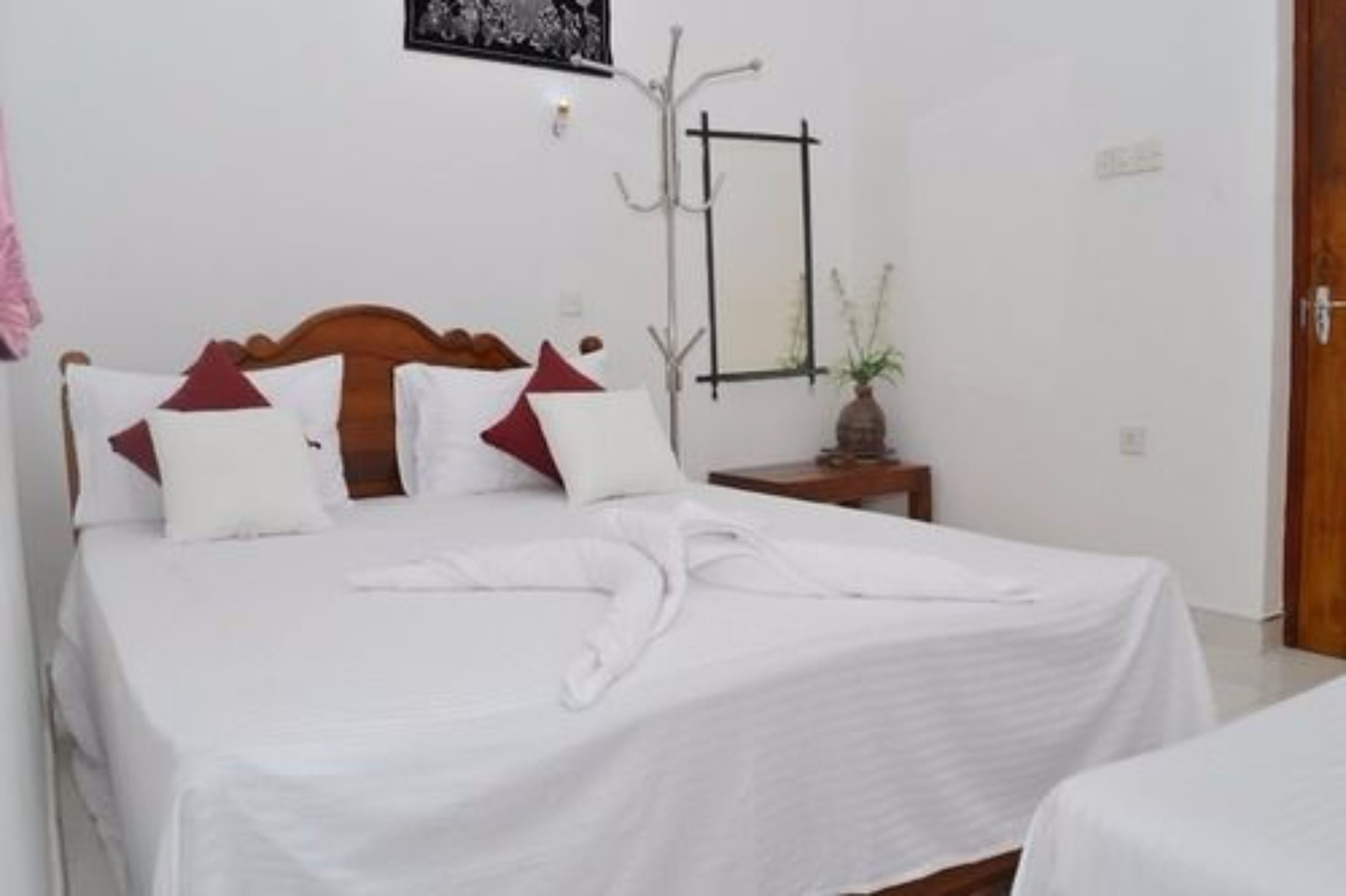 Escrivaninha, Wi-Fi de cortesia, roupa de cama