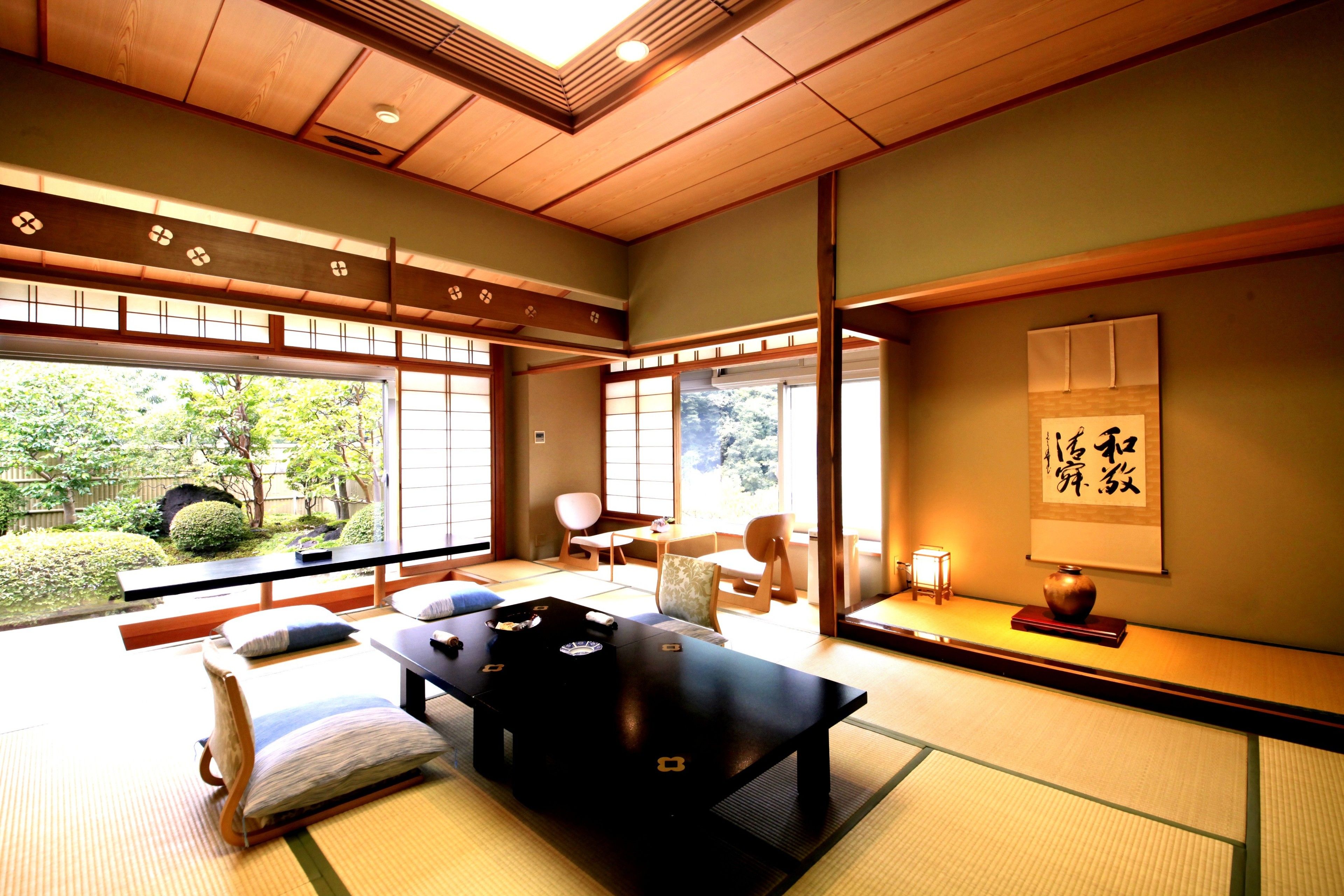 Coffres-forts dans les chambres, Wi-Fi gratuit