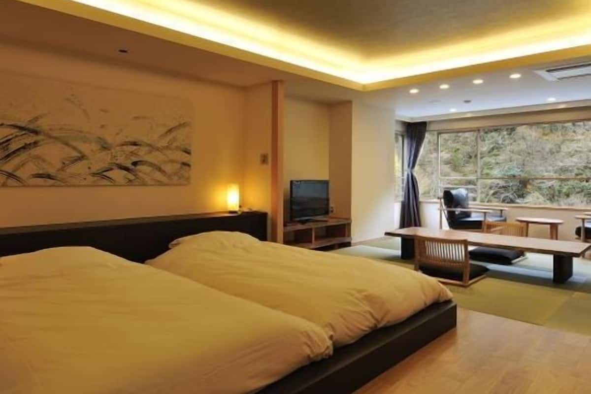 Phòng truyền thống, quang cảnh núi (Seseragi) | Két bảo mật tại phòng, truy cập Internet không dây miễn phí
