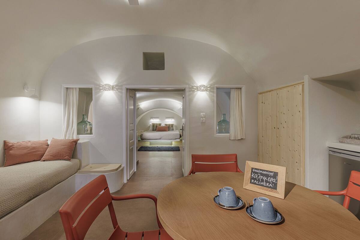 canava cave with jacuzzi | 1 bedroom, egyptian cotton sheets, premium bedding, minibar