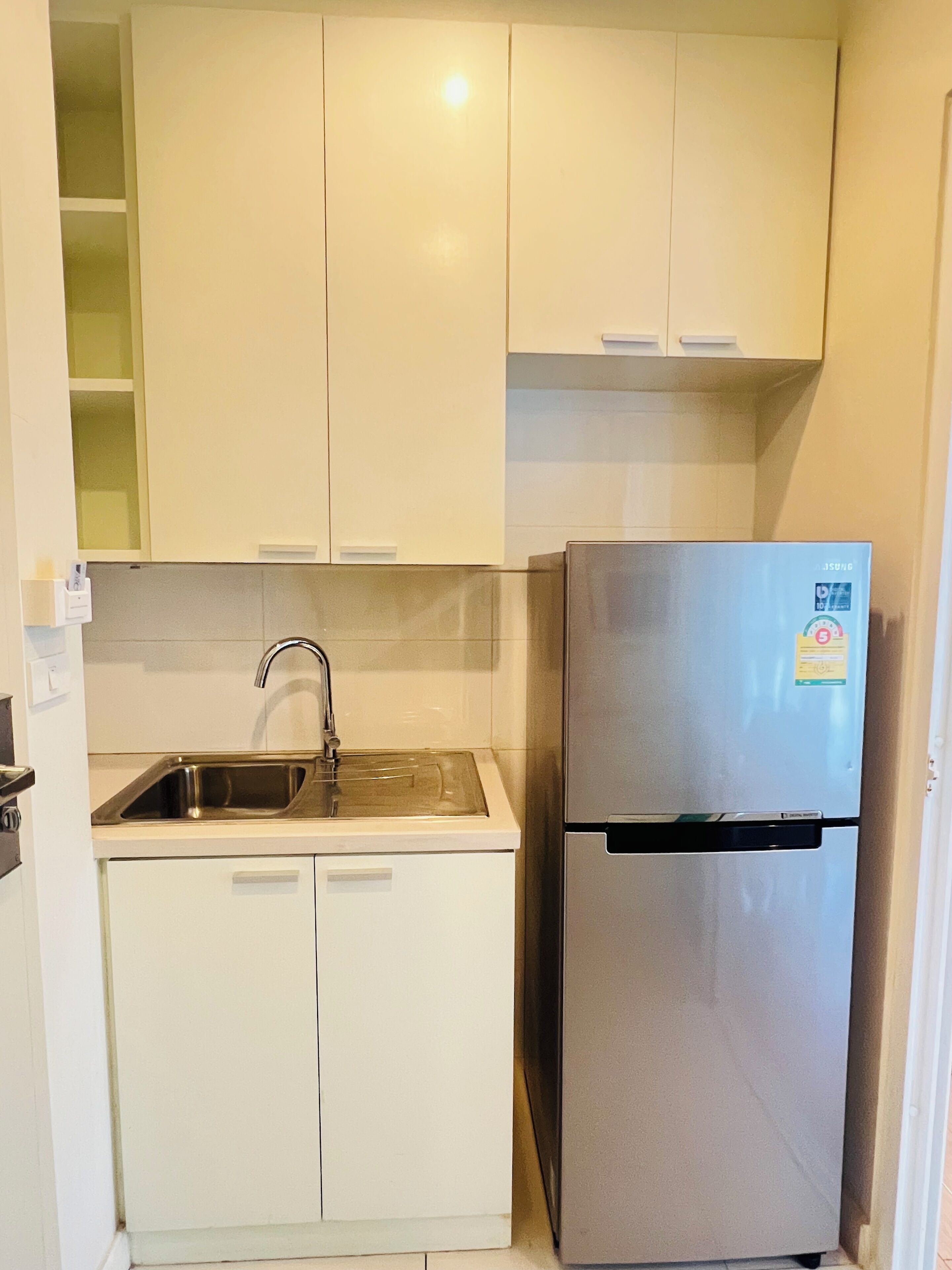 deluxe twin room with bathtub | room amenity