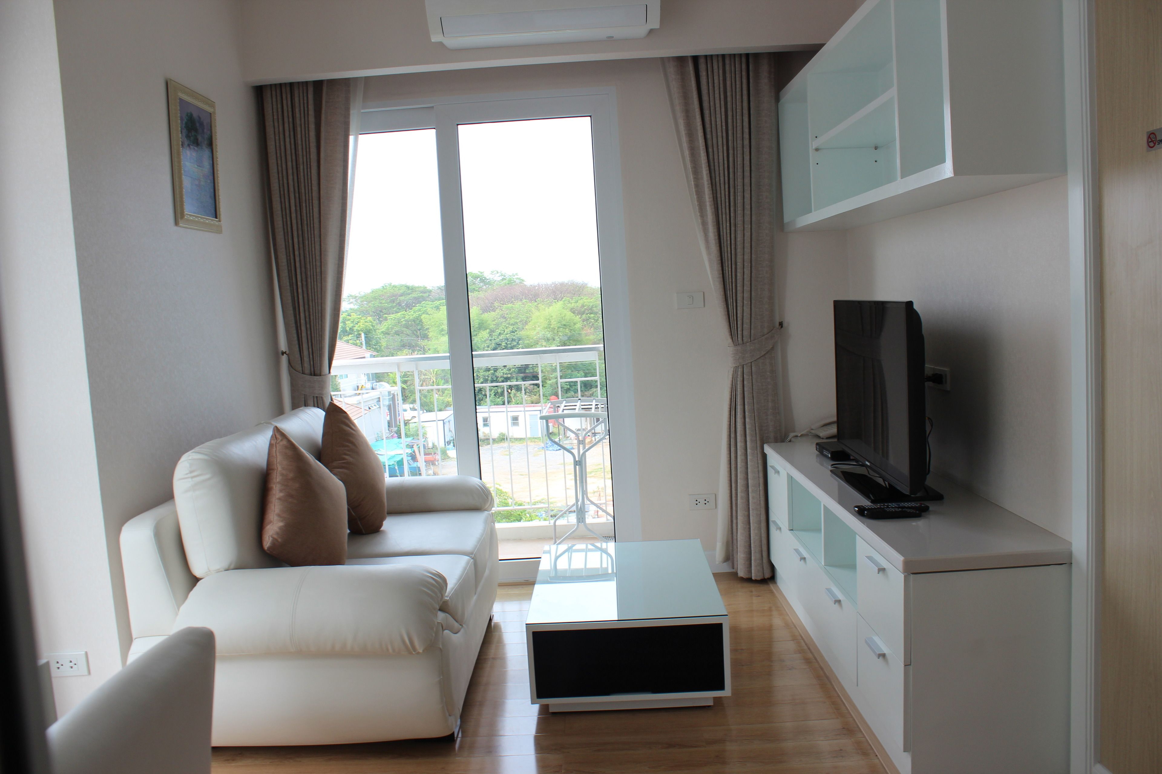 Individuelt dekorert, skrivebord, blendingsgardiner og wi-fi (inkludert)