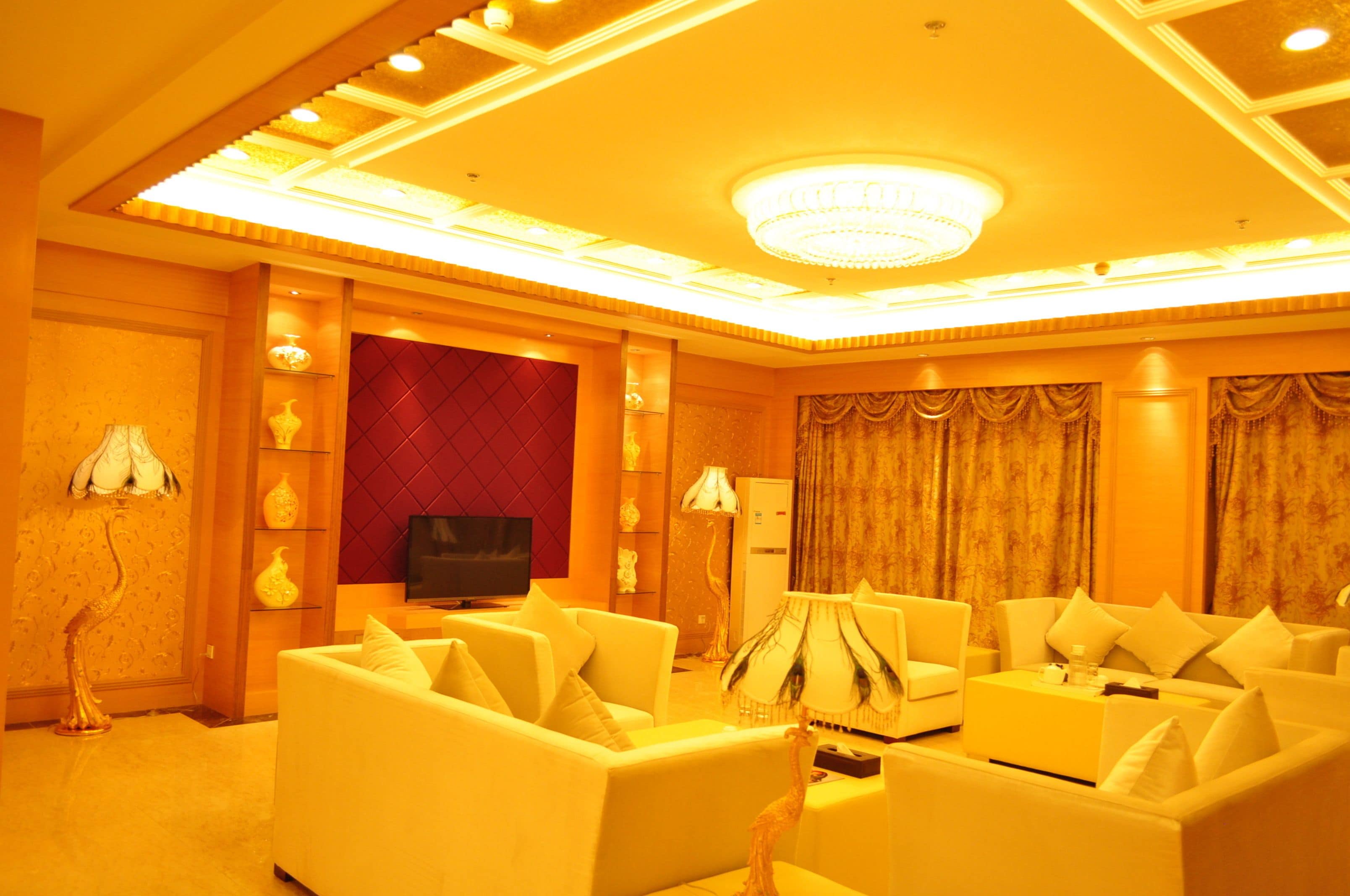Presidential Suite | Living room | Flat-screen TV