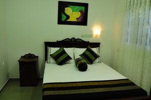 Economy Double Room | Seterika/papan seterika, Wi-fi percuma