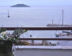 Duplex | Balcony view - Nina Apartments (Skopelos)