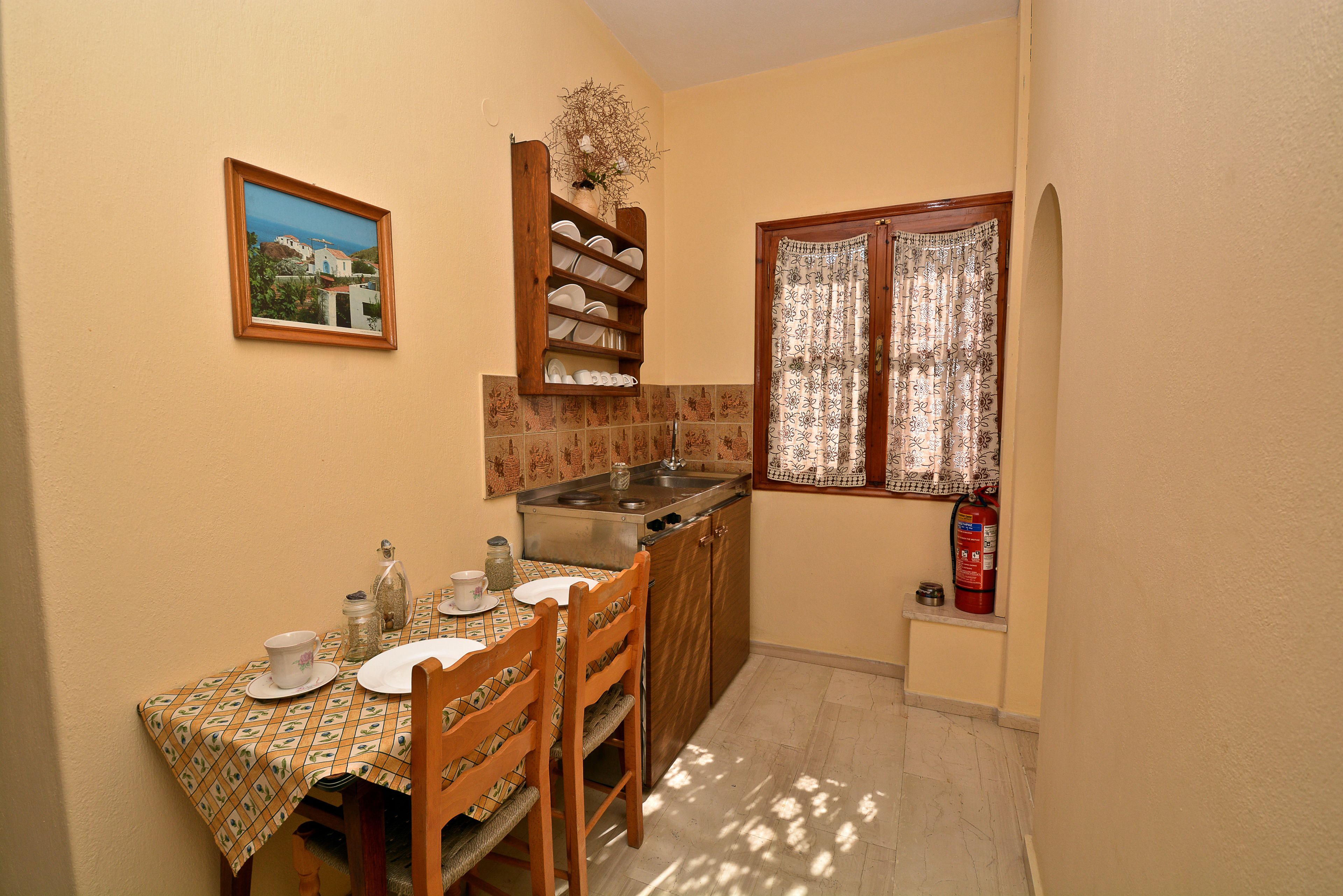Family Apartment, 2 Bedrooms, Partial Sea View | In-room dining
