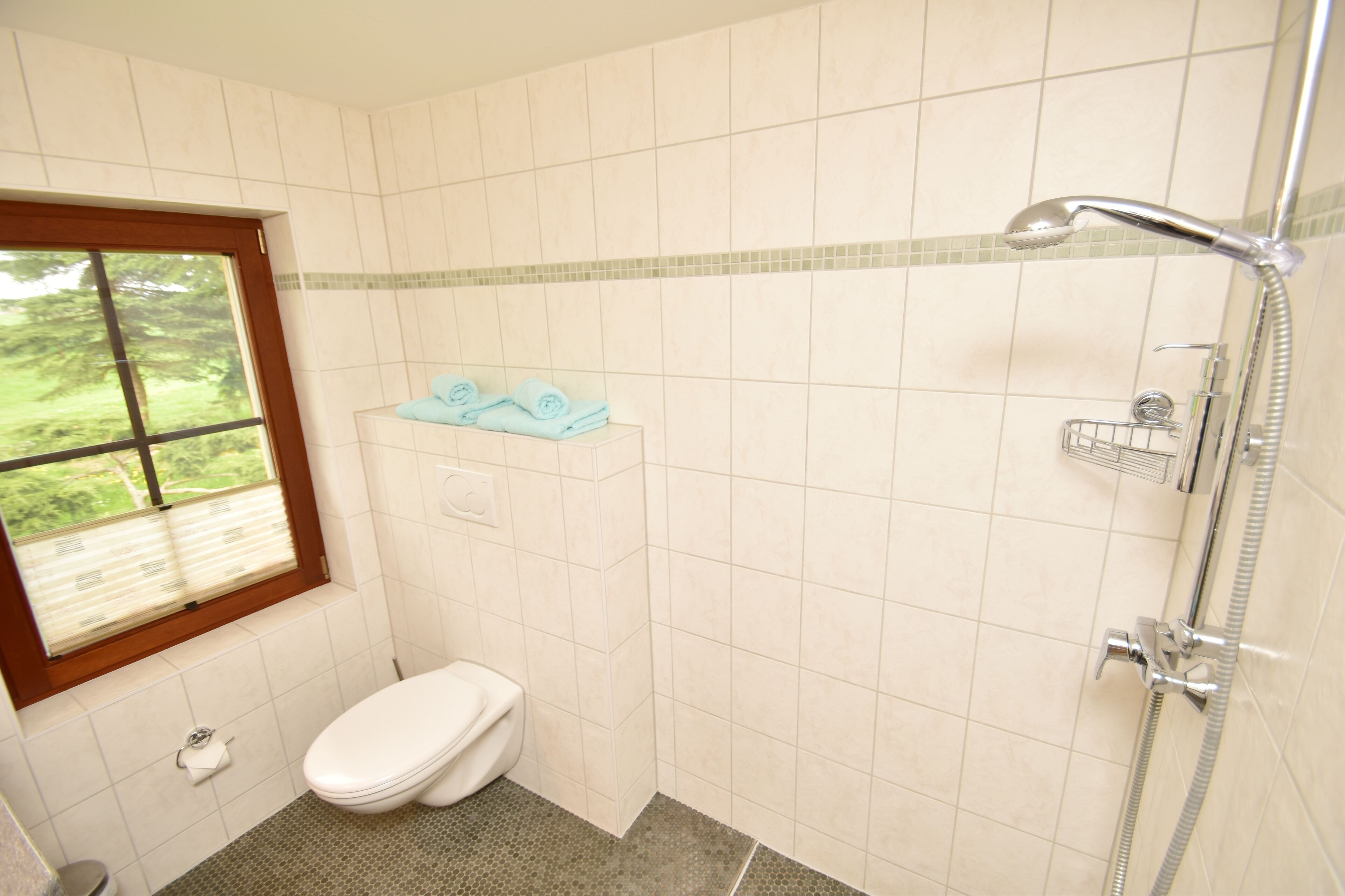 comfort double room | bathroom | shower, hair dryer, towels